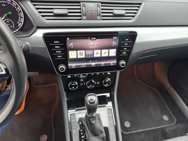 Škoda Superb Combi 2.0 TDi Ambition 4x4 DSG