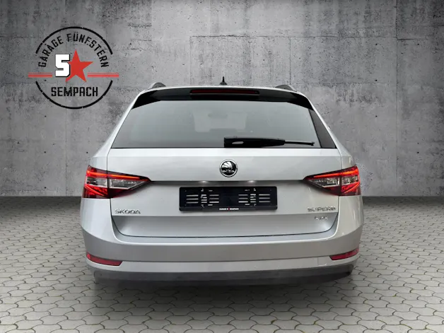 Škoda Superb Combi 2.0 TDi Ambition 4x4 DSG