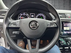 Škoda Superb Combi 2.0 TDi Ambition 4x4 DSG