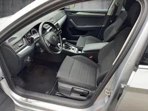 Škoda Superb Combi 2.0 TDi Ambition 4x4 DSG