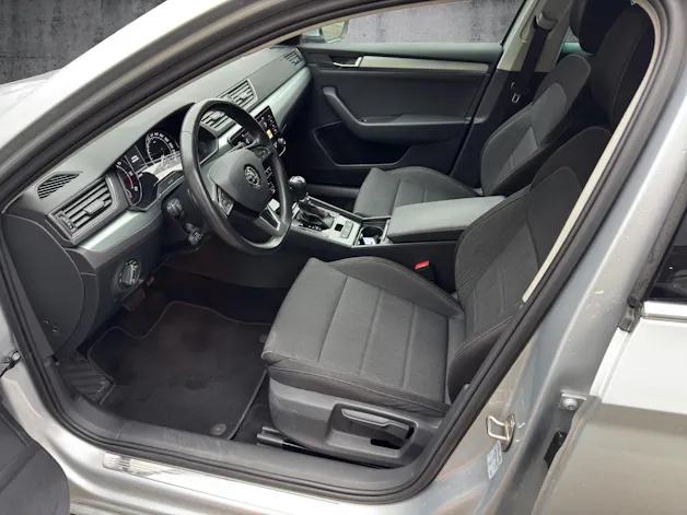 Škoda Superb Combi 2.0 TDi Ambition 4x4 DSG