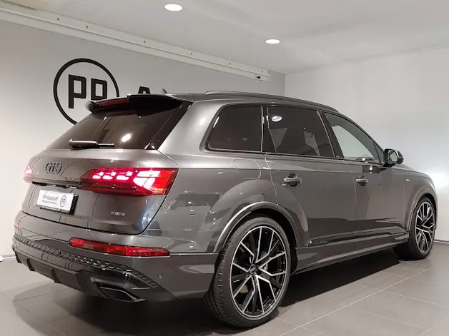 Audi Q7 SUV TDI quattro 210 kW S Line tiptronic