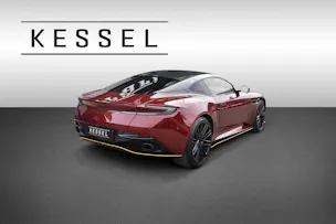 Aston Martin DB12