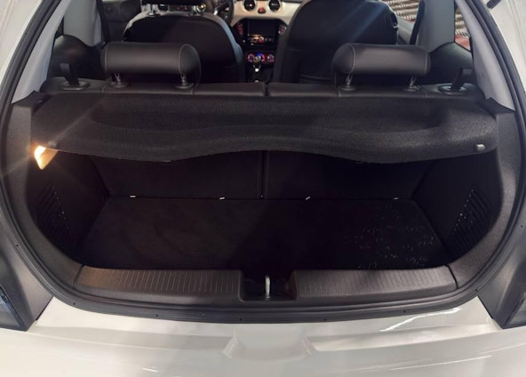 Vehicle image 8 Vehicle image 8