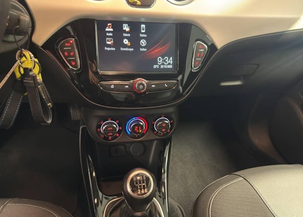 Vehicle image 4 Vehicle image 4