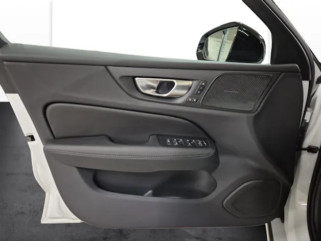 Volvo V60 2.0 T8 TE Ultra Dark eAWD