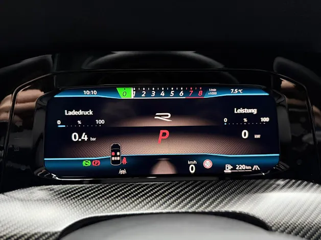 VW Golf 2.0TSI R 4M