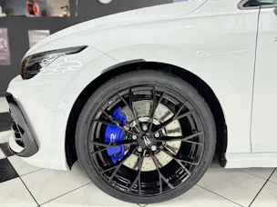 VW Golf 2.0TSI R 4M