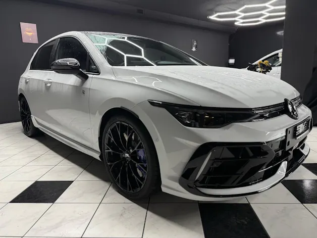 VW Golf 2.0TSI R 4M