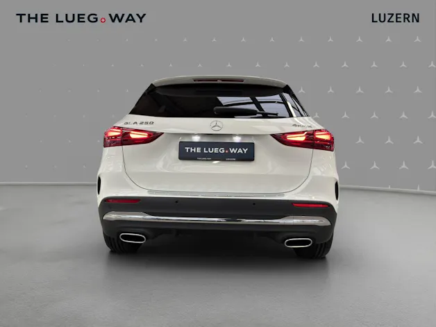 Mercedes-Benz GLA 250 4Matic 8G-DCT Swiss Star