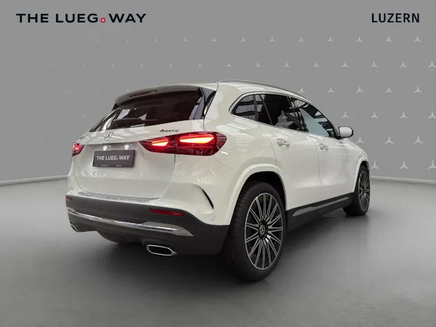 Mercedes-Benz GLA 250 4Matic 8G-DCT Swiss Star