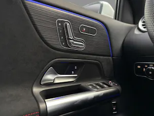 Mercedes-Benz GLA 250 4Matic 8G-DCT Swiss Star