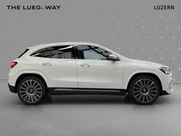 Mercedes-Benz GLA 250 4Matic 8G-DCT Swiss Star