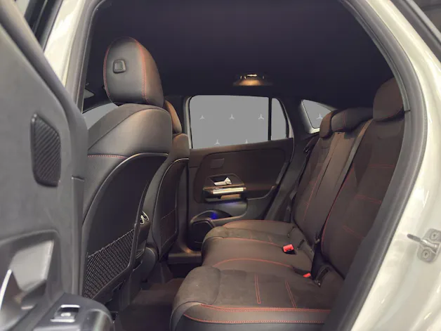 Mercedes-Benz GLA 250 4Matic 8G-DCT Swiss Star