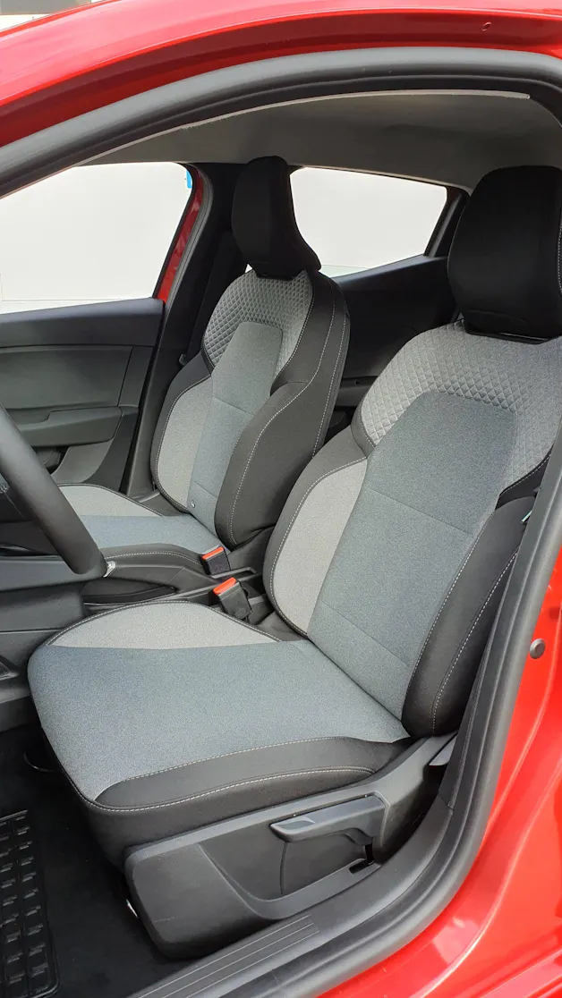 Mitsubishi COLT 1.6 HEV Automat SwissLine (504) Helvetia