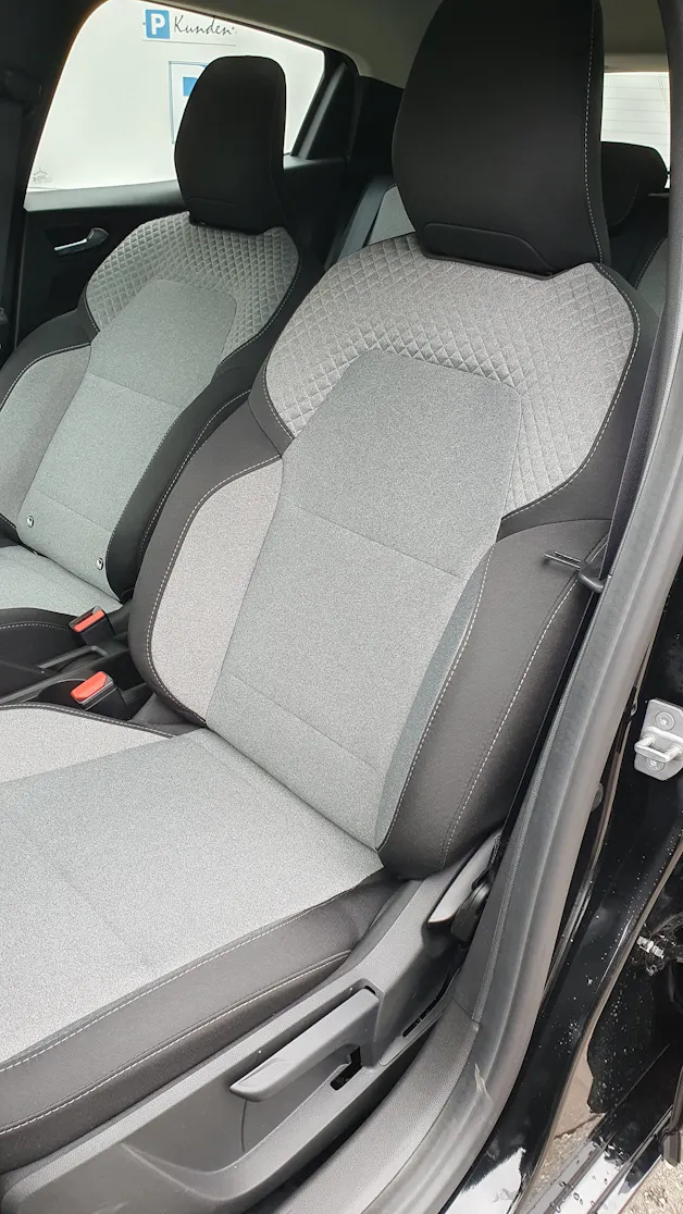 Mitsubishi COLT 1.6 HEV Automat SwissLine (503) Helvetia