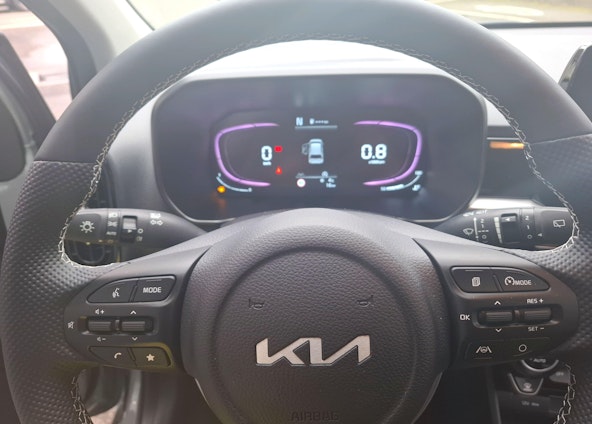 Vehicle image 15 Vehicle image 15