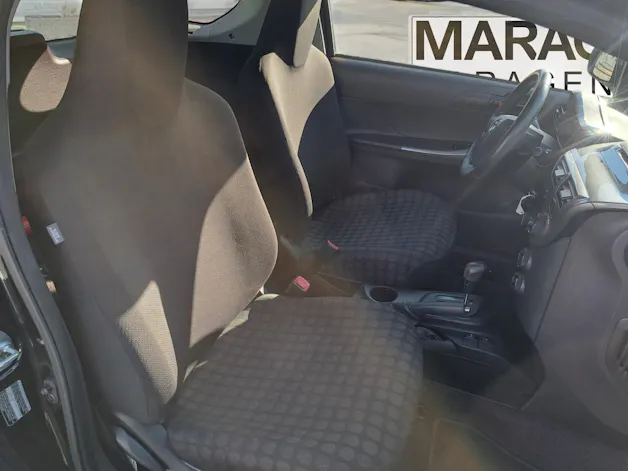 Toyota iQ 1.0 VVT-i Q2 MiD