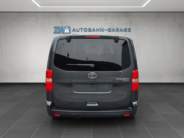 Toyota PROACE Verso L2 2.0 D Trend