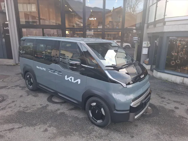 Kia PV5 Passenger 71.2 kWh Plus