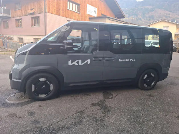 Kia PV5 Passenger 71.2 kWh Plus