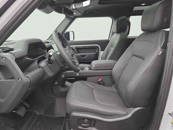 image du véhicule LAND ROVER DEFENDER