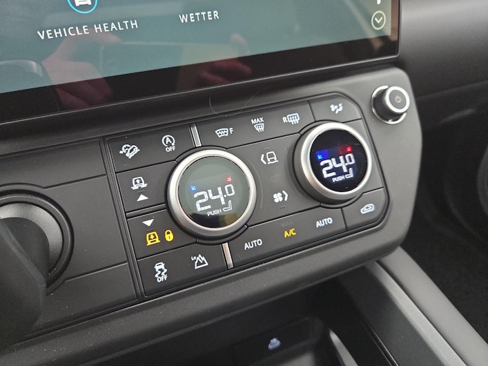 image du véhicule LAND ROVER DEFENDER