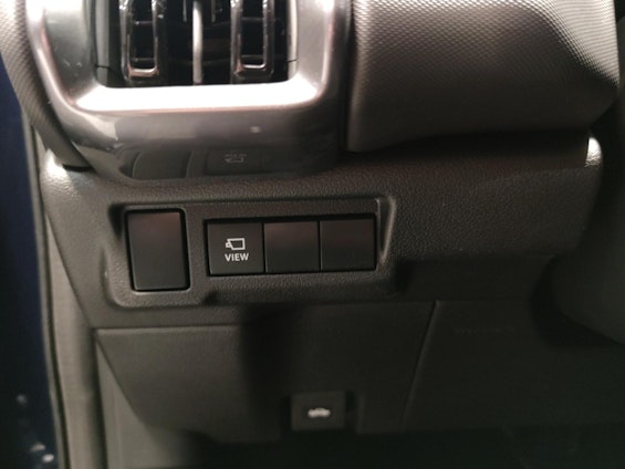 Vehicle image 14 Vehicle image 14