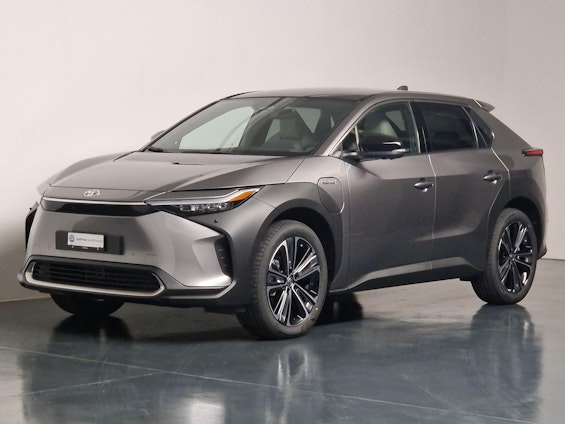 First vehicle image First vehicle image