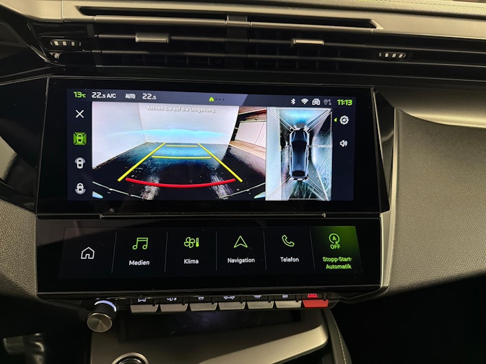 Vehicle image PEUGEOT 408