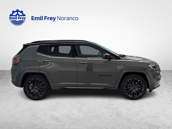 Vehicle image JEEP COMPASS