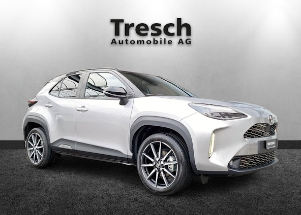 First vehicle image First vehicle image