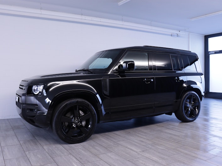 Vehicle image LAND ROVER DEFENDER