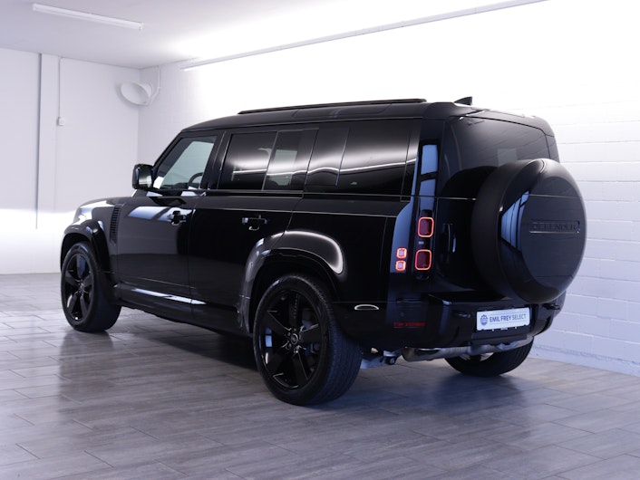 Vehicle image LAND ROVER DEFENDER