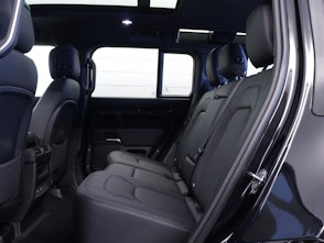 Vehicle image LAND ROVER Defender 110 3.0 D I6 300 X-Dynamic HSE