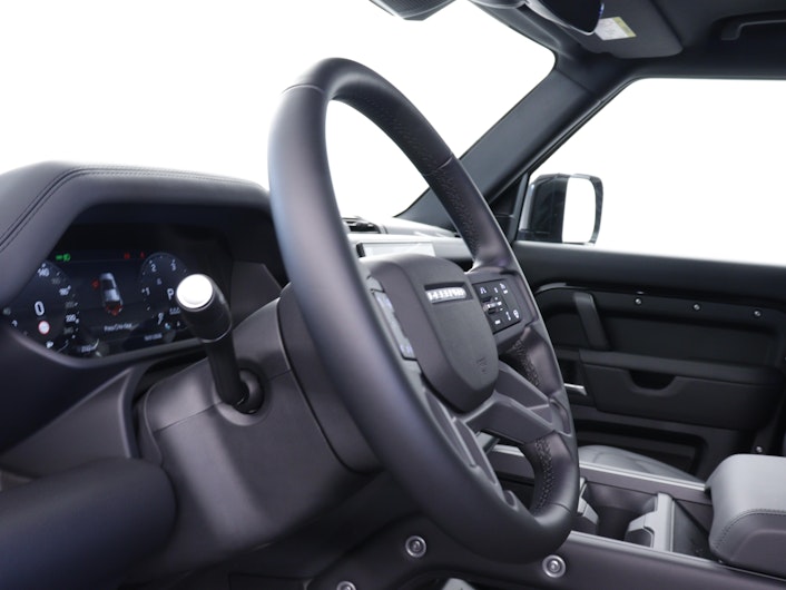 Vehicle image LAND ROVER DEFENDER