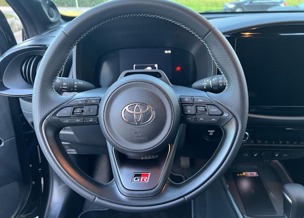 Vehicle image 11 Vehicle image 11