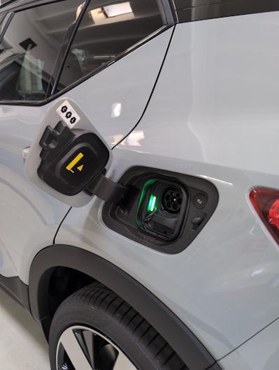 immagine del veicolo VOLVO EX40