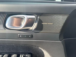 Fahrzeugbild VOLVO EX40 Twin XCENTRIC Edition AWD