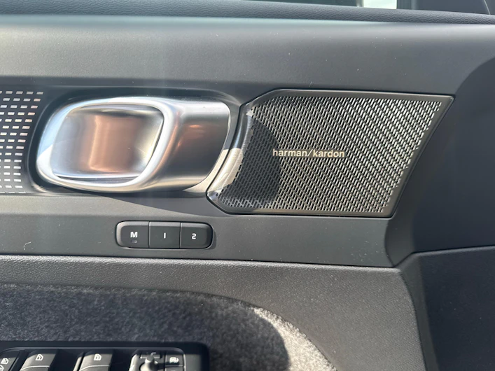 Fahrzeugbild VOLVO EX40