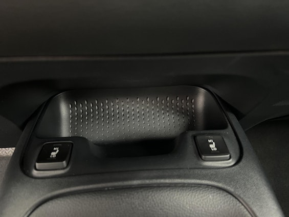 Vehicle image 14 Vehicle image 14