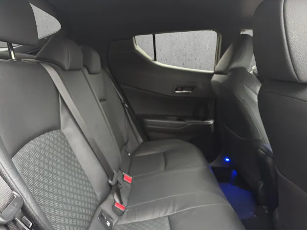 Toyota C-HR 2.0 VVTi HSD Style