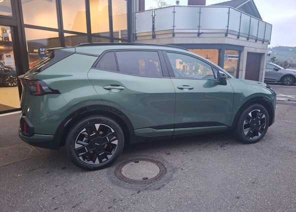 Vehicle image 3 Vehicle image 3