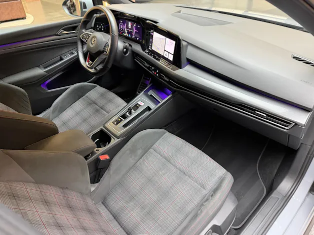 VW Golf VIII 2.0 TSI GTI DSG