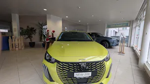 Peugeot 208 1.2 Hybrid Allure Premium