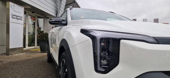 Vehicle image 15 Vehicle image 15