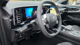 Renault Rafale 1.2 E-Tech Hybrid 200 Techno