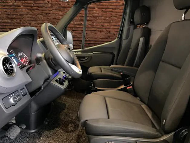 Mercedes-Benz Sprinter 319 CDI Lang A