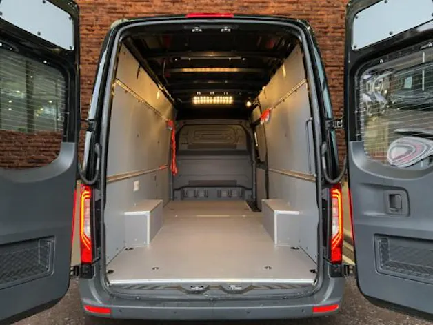 Mercedes-Benz Sprinter 319 CDI Lang A