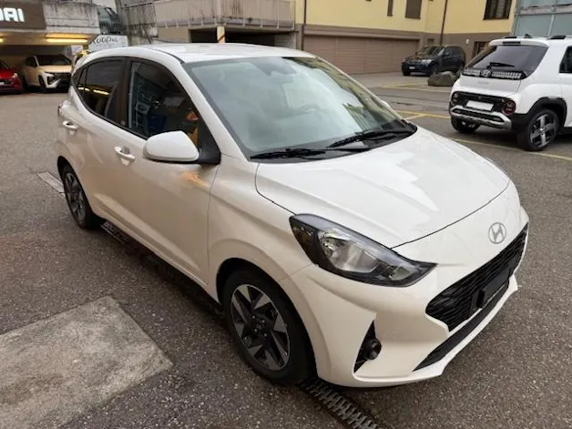 Hyundai i10 1.2 Amplia AMT5